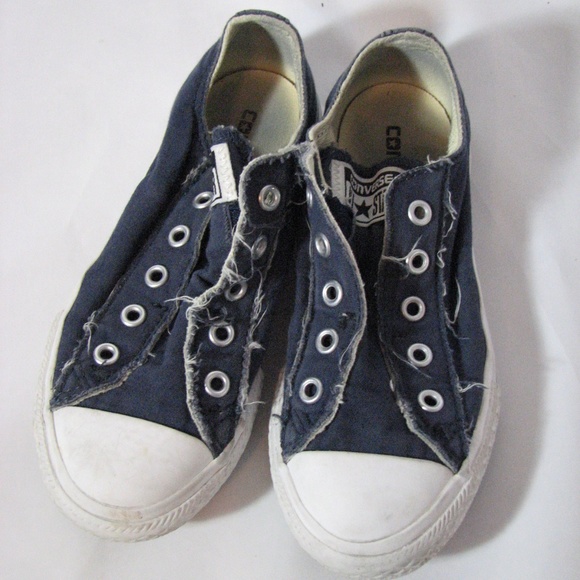 Converse Slip On Blue Canvas Sneakers on Kids Size 13 - Picture 1 of 6